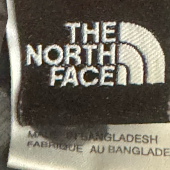 North Face Cyclone Anorak - Men’s Windbreaker in Black | Kangaroo Pocket Size M - Picture 7 of 9